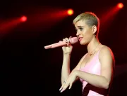 Katy Perry fica 90 horas ao vivo no YouTube 
