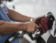 Gasolina terá aumento de 4,2% nas refinarias