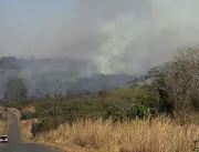 Bombeiros continuam combate às chamas na Reserva d