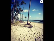 Giovanna Ewbank relaxa em praia após ficar interna