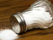 Prefeito veta proibição de expor sal em mesa