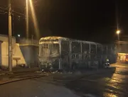 Mais um ônibus é queimado em Uberlândia