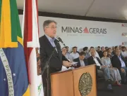 Sem verba, governo de Minas concentra agenda em en