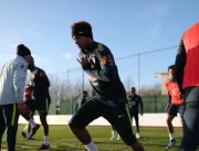 Seleção inicia treino com bola de olho no Uruguai