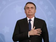 Decreto assinado por Bolsonaro dá direito a porte 