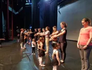 Teatro Municipal recebe dia dedicado à dança