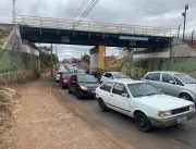 Trânsito em cruzamento no bairro Umuarama preocupa