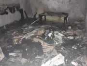 Casa pega fogo por causa de vela em Uberlândia