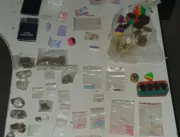 Polícia prende arma e mais de 90 comprimidos de ec