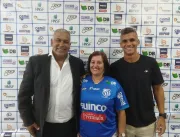URT apresenta técnico Ademir Fonseca