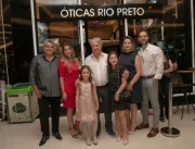 Óticas Rio Preto celebra chegada em Uberlândia