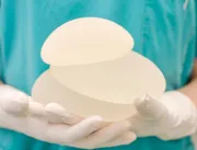 Cirurgias de explante de silicone crescem e pacien