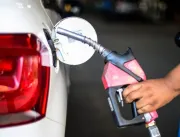 ​Com alta de 4,25% em novembro, gasolina puxa infl