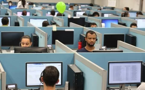 Sine divulga mais de 290 vagas de emprego em Uberl