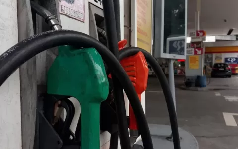 Preço da gasolina chega a R$ 7,27 e é o mais alto 