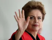 Senado aprova impeachment e Dilma é afastada por a