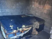 Mulher de 26 anos tem residência incendiada em Ube