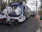 Acidente envolvendo ônibus coletivo deixa motocicl