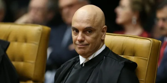 Moraes vota pela condenação de mais cinco réus pel