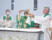 Paróquias e santuários divulgam horários das missa