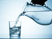 Consumo regular de água queima até 200 calorias po