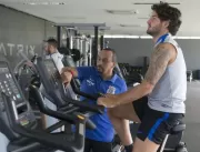 Ninguém quer: Pato retorna ao Corinthians, tentand