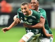 "Deus da zaga" do Palmeiras, Vitor Hugo 