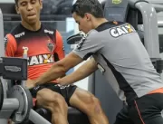 Marcelo Oliveira revela dúvida na zaga e possível 