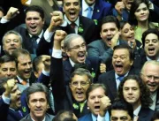 Como votaram os aliados de Cunha em foto icônica d