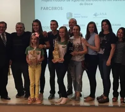 Meninas vencem  prêmio ecologia  de Santa Teresa