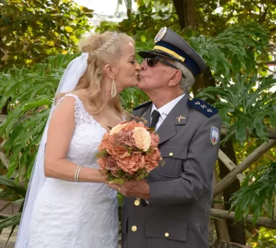 Capitão se casa aos 87 anos com noiva de 56 em Colatina