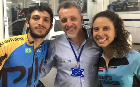 ​Casal percorre o Brasil de bicicleta e escala montanhas