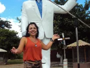 Fãs de Roberto Carlos querem visita a Colatina para ver escultura gigante em sua homenagem