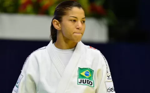 Sarah Menezes perde chance de medalha no Mundial d