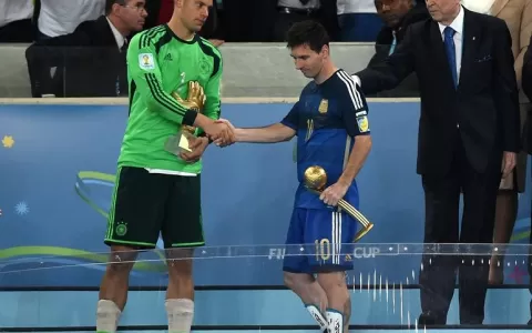 Neuer disputará Bola de Ouro com CR7 e Messi