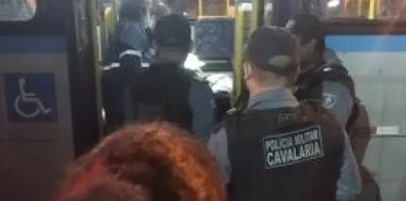 Passageiro é executado com tiros na cabeça dentro de ônibus, em São Luís. 