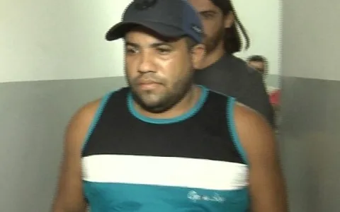 Homem presta depoimento após agredir vendedor em loja, no município de Santa Inês