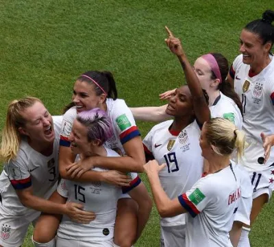 Copa do Mundo Feminina: Estados Unidos vencem Hola