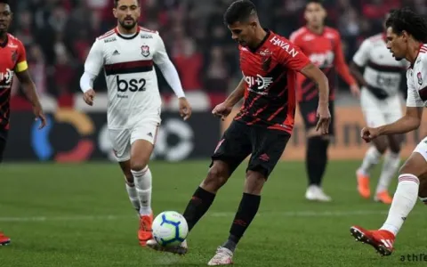 Flamengo e Athletico se enfrentam e empatam no Mar