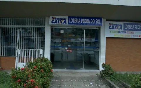Assaltantes roubam lotérica, em São Luís, usando uniforme de gari