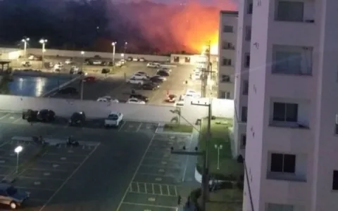 Incêndio atinge reserva ambiental e moradores ficam assustados, em São José de Ribamar 