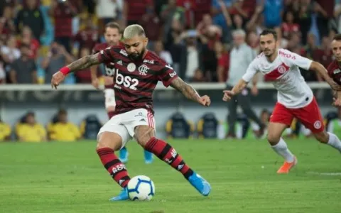 Flamengo e São Paulo empatam na estreia de Fernando Diniz 