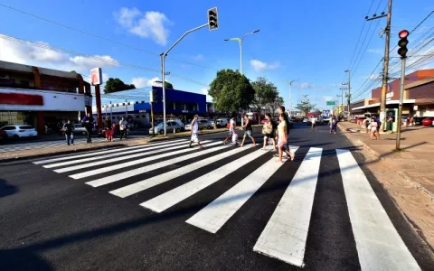 Implantação de sinalização na Avenida Guajajaras, 