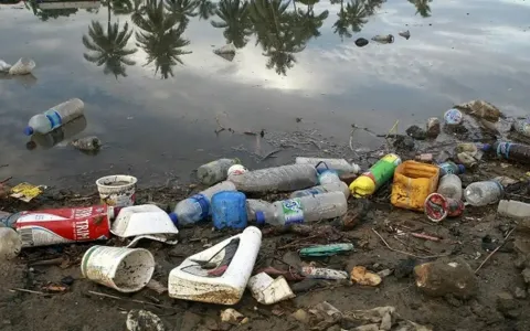Brasil prepara sugestão de ações para diminuir efeitos do plástico