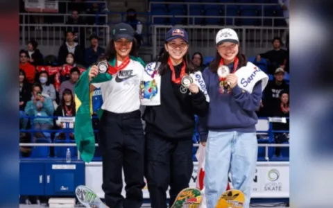 Rayssa Leal conquista prata no Mundial de skate
