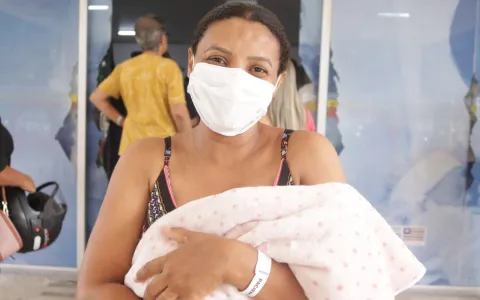 Maternidade de Alto Risco de Imperatriz recebe placa do selo Iniciativa Hospital Amigo da Criança