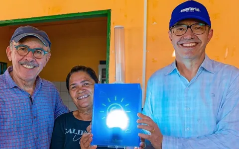 Equatorial Maranhão doa geladeiras para moradores 