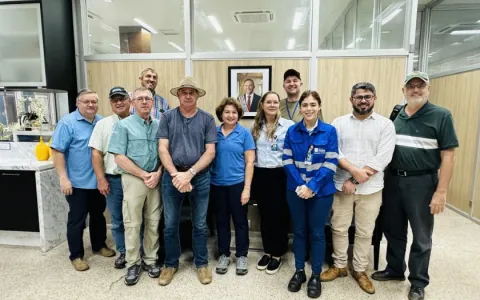 Produtores de soja dos EUA visitam o Porto do Itaq