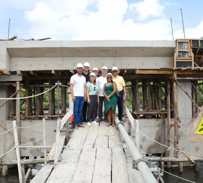 Governador Carlos Brandão supervisiona avanço das obras da Ponte sobre o Rio Preguiças