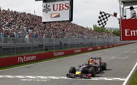 Daniel Ricciardo quebra domínio da Mercedes e conq